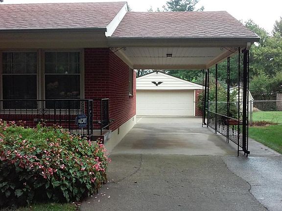 carport and 2.5 oversized garage