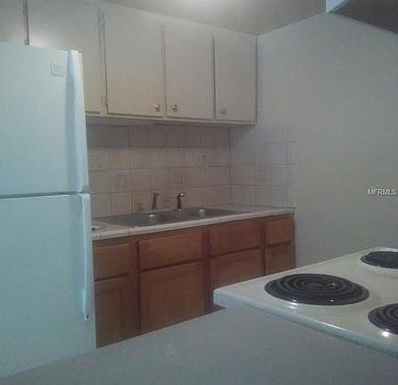4th image of 1434 Holden Ave APT A