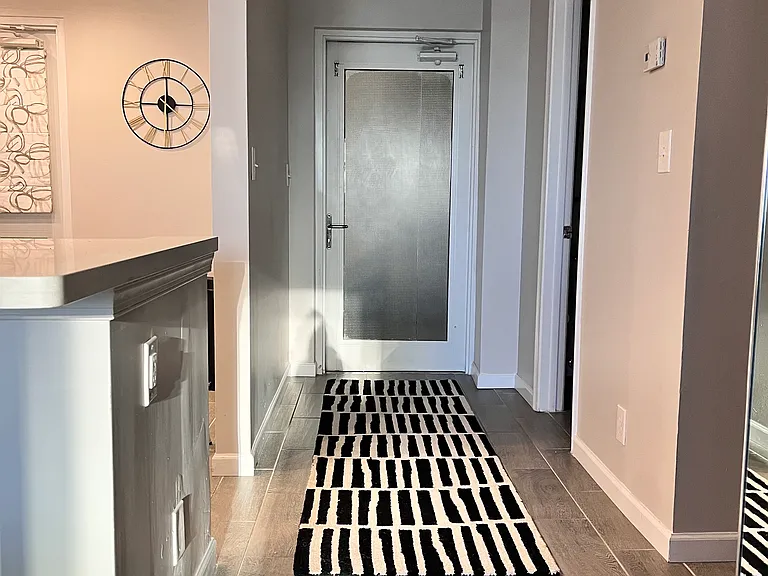 2200 NE 33rd Ave #3 — Photo 3