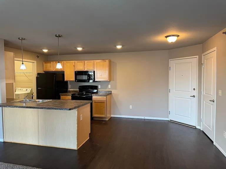 Aspen Trail Apartments — Photo 125