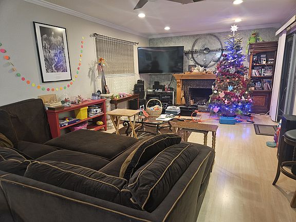 3rd image of 168 Park Bolton Pl