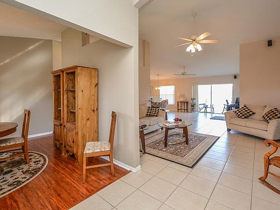 4th image of 5858 Breakwater Dr