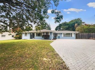 1072 W Magnolia St, Clermont, FL 34711