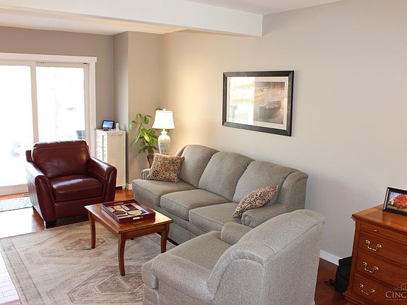 3rd image of 786 Bay Harbor Dr