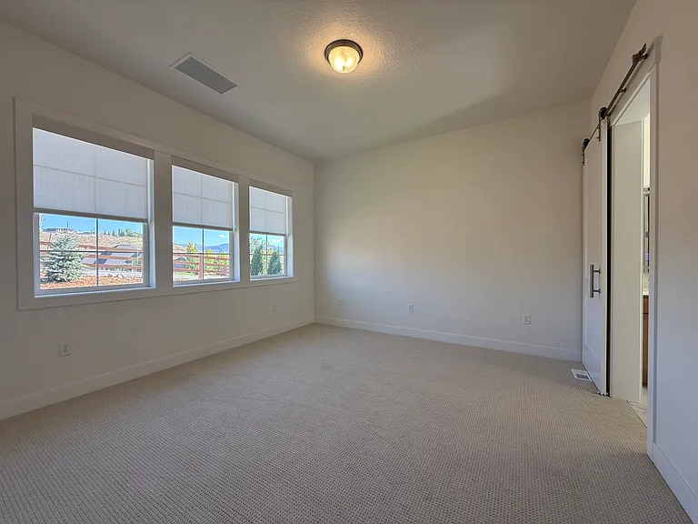2182 N Beargrass Way — Photo 24