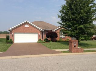 209 Auburn Dr, Newburgh, IN 47630
