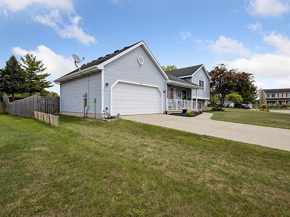 2nd image of 4928 Weatherstone Ln SE