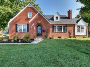 3226 W Walnut St, Johnson City, TN 37604