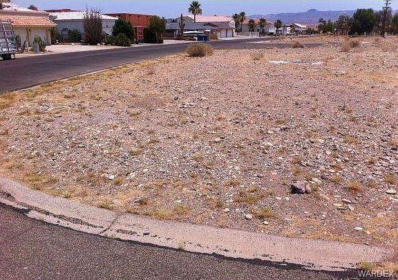 1st image of 460 Riverfront Dr