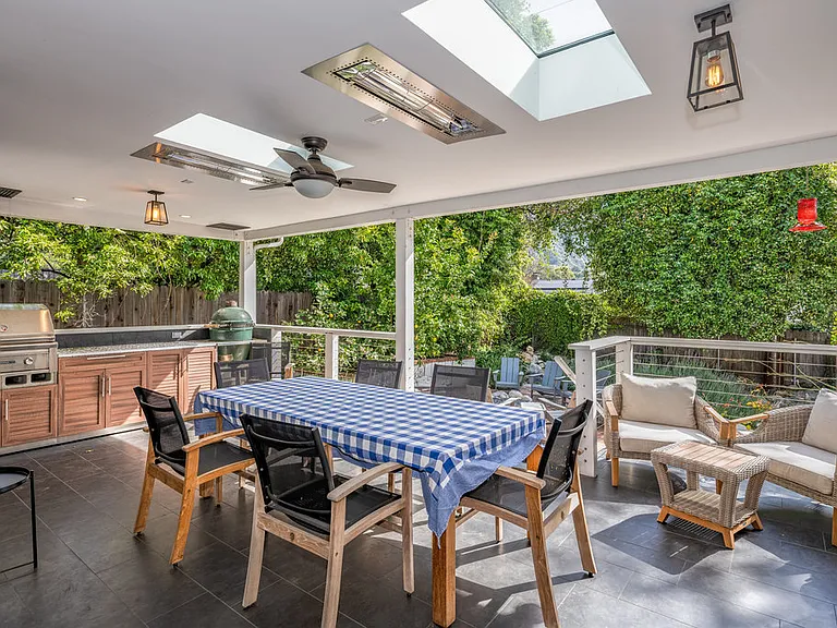 2152 Grand Oaks Ave — Photo 14