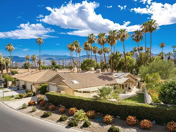 3rd image of 301 Avenida Del Sol