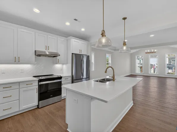 3225 Cliffstone Blvd, Charlottesville, VA 22911