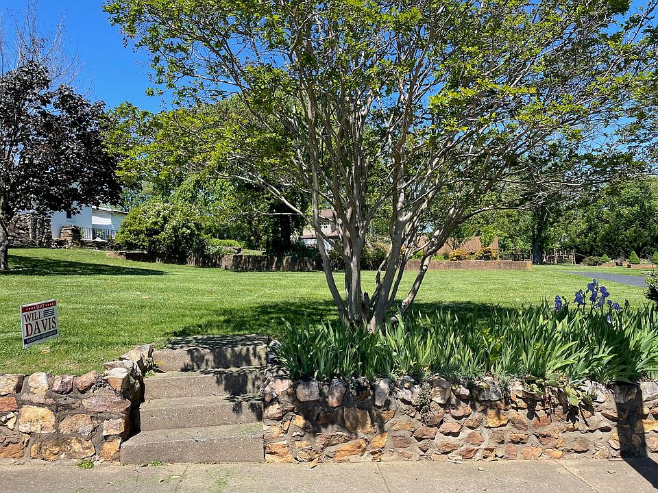 2nd image of 0 Spring St