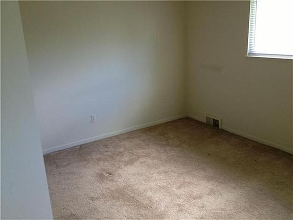3rd image of 29432 Gramercy Ct