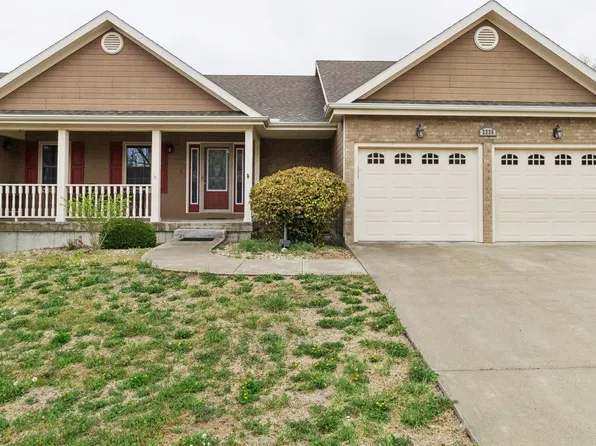 2226 Ponca Dr, Junction City, KS 66441