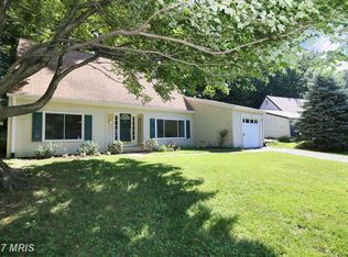 8816 Sweet Gum Pl, Springfield, VA 22153