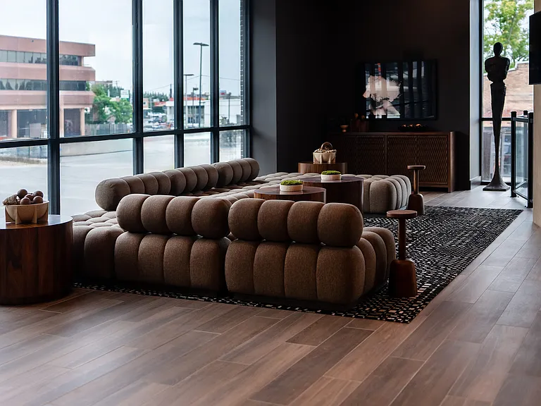 Fireplace Lounge