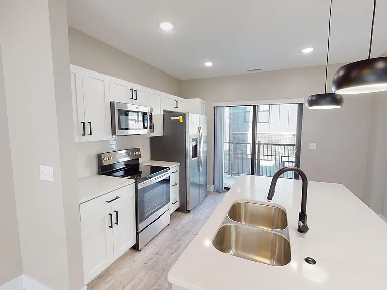 Element 30 Townhomes — Photo 8