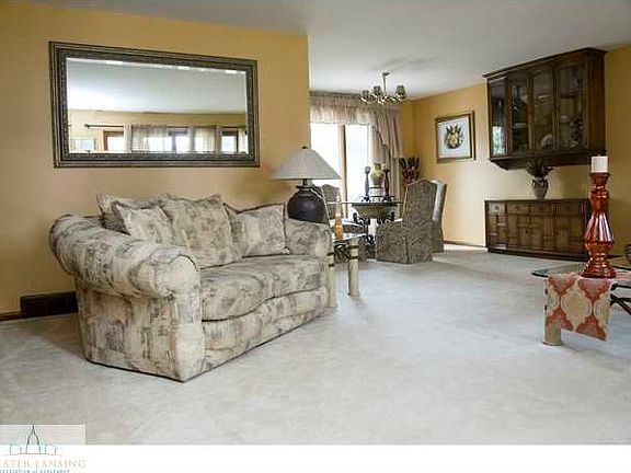 3rd image of 3312 Brisbane Dr