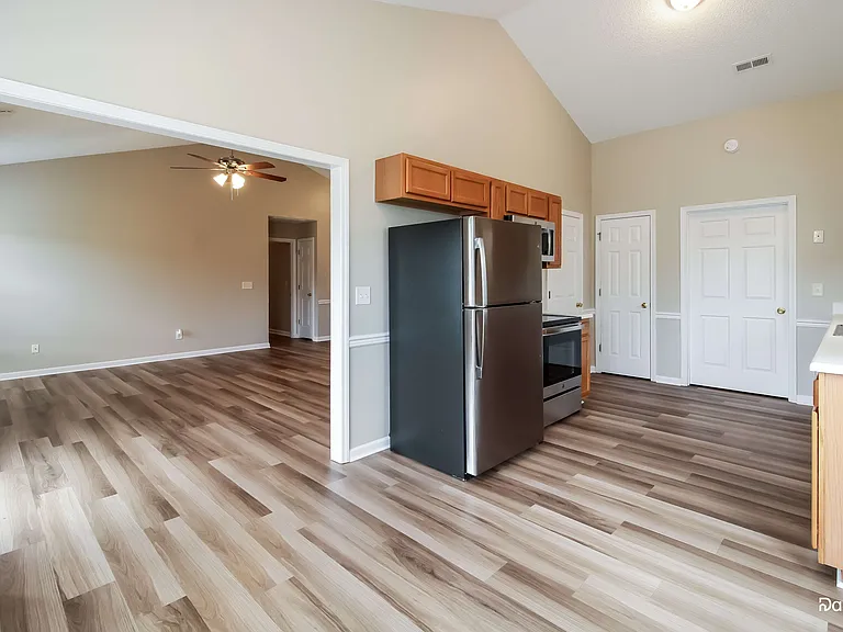 905 Pecan Ridge Cir — Photo 2