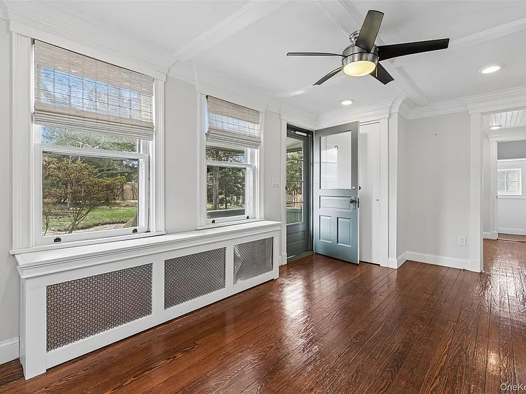 424 Main St — Photo 14