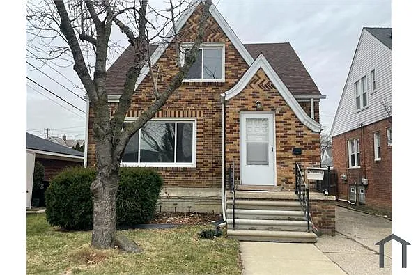 24829 Wyland St photo 1
