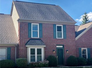 165 Village Trail Dr, Vandalia, OH 45377
