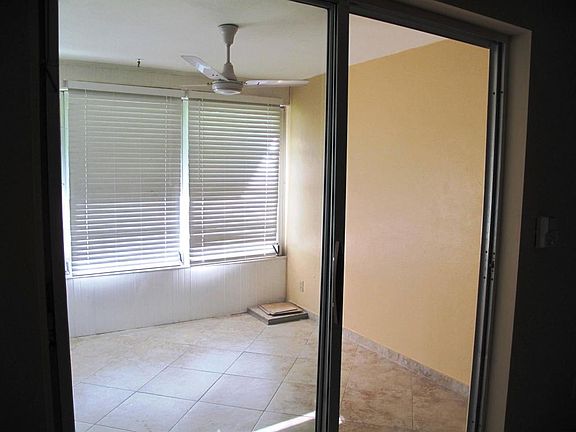 4th image of 1080 North Dr APT D