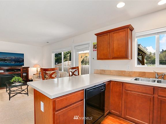 3rd image of 4209 E Roosevelt