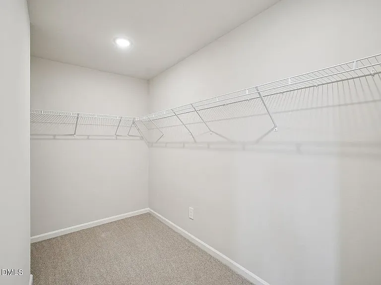 1040 Saint Lawrence Dr — Photo 21