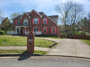 2555 Stone Briar Dr, Clarksville, TN
