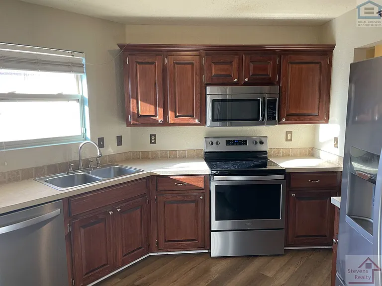 4416 SW Hickory Ln — Photo 25