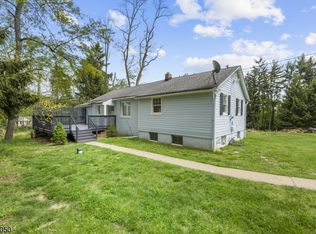 104 Dreahook Rd, Lebanon, NJ 08833