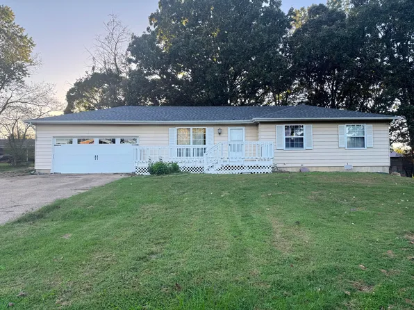 415 N Hamrick Street, Houston, MO 65483