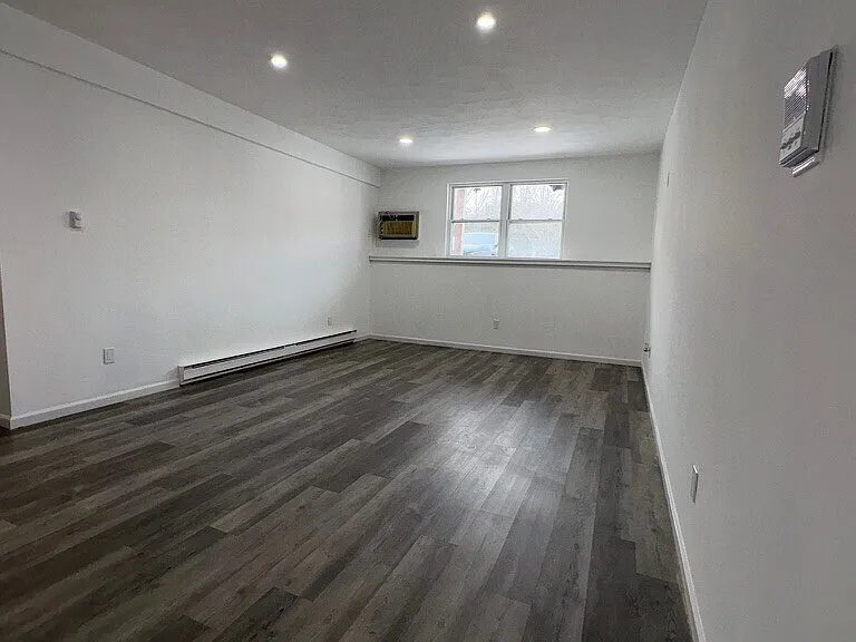 513 Emmett St — Photo 13