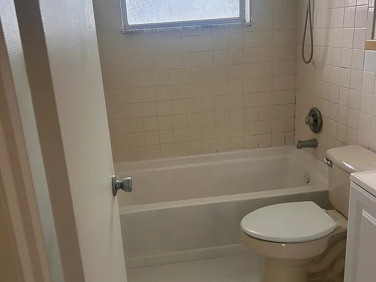 4378 Broadway St #4378 — Photo 14