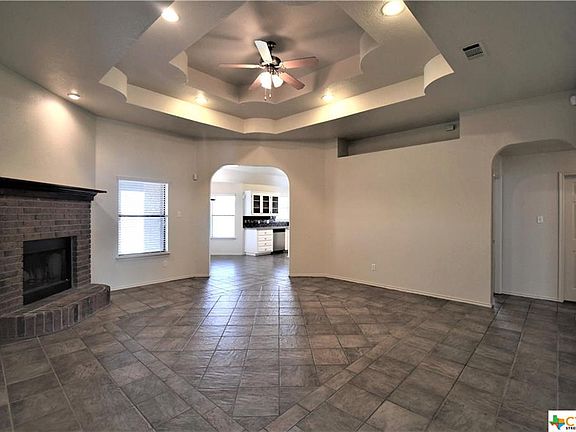 3rd image of 4606 Water Oak Dr