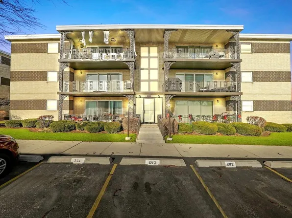 303 E Plainfield Rd APT 12, La Grange, IL 60525