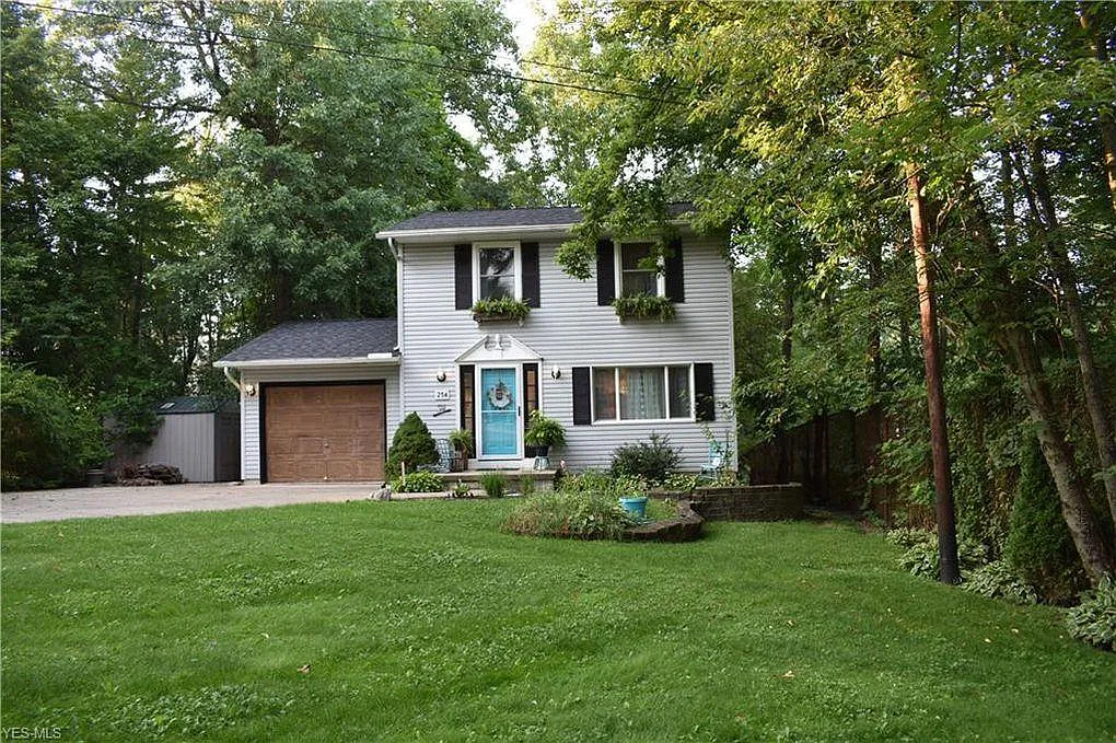 254 Virginia Ave — Photo 1