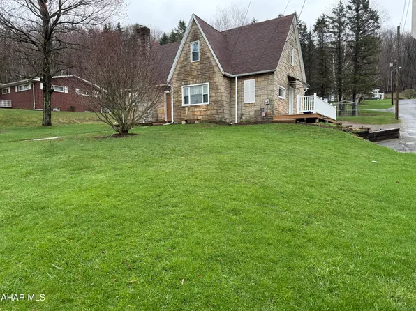 512 Lexington Ave, Johnstown, PA 15902