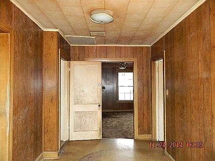 5th image of 206 Waller Ave