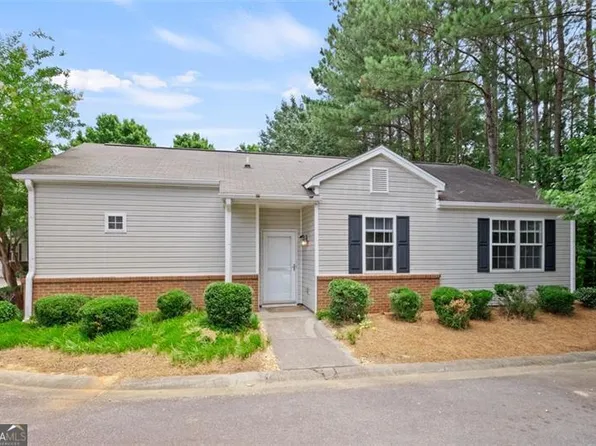 707 Windcroft Cir NW, Acworth, GA 30101