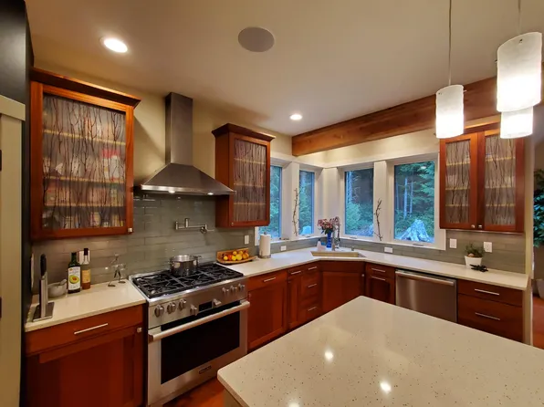 16291 Bay Ridge Dr NW, Poulsbo, WA 98370