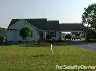 575 W Chicago Ave, Pinebluff, NC 28373