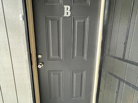 2nd image of 408 Skyview Dr APT B