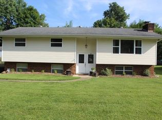 558 Fairwood Rd, Huntington, WV 25705