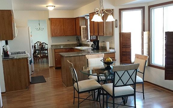 5th image of 945 Hartwood Dr