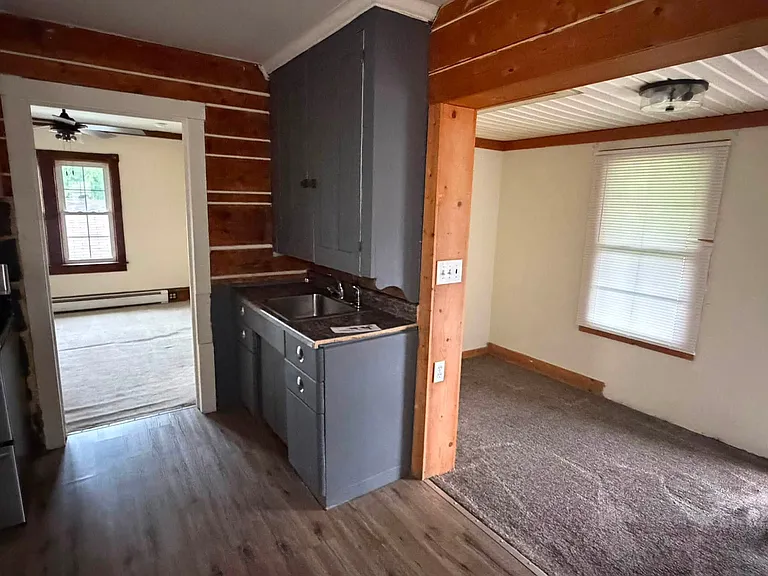 305 West Aly — Photo 2