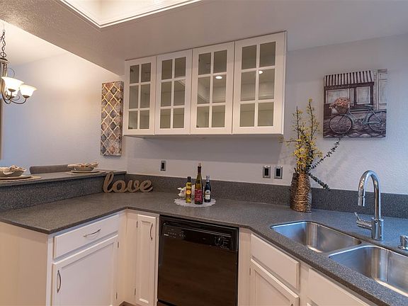 5th image of 7354 Cronin Cir
