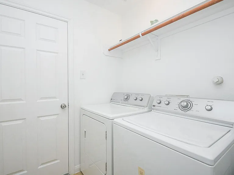 25038 Tancy Ranch Ct — Photo 31